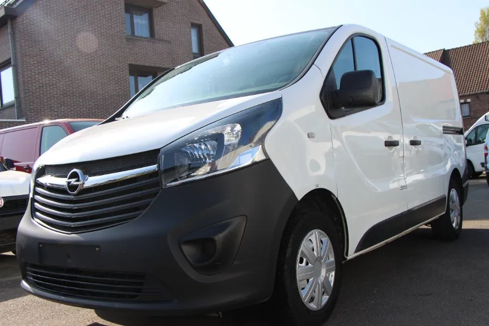 Opel Vivaro 1.6 Cdti Airco 56 000km EU6 Warranty Image 1